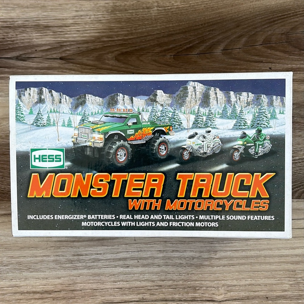 Hess Toy Monster Truck With Motorcycles MonsterTruck 2007 Gas Station 🆕